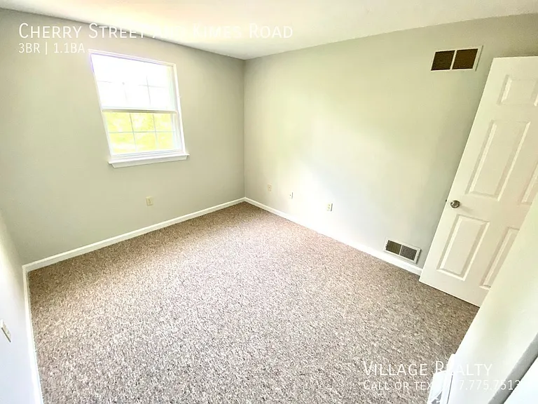 Cherry St — Photo 20