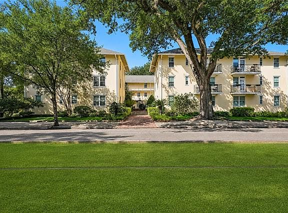 2nd image of 7444 Saint Charles Ave APT 201