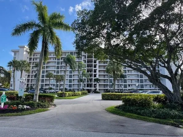 3100 N Palm Aire Dr APT 102, Pompano Beach, FL 33069