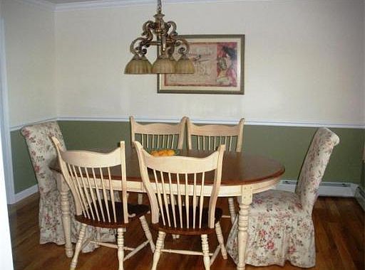 2nd image of 10 Parker Ln