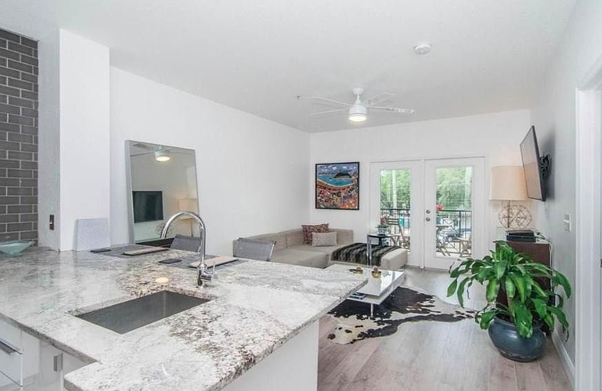 1st image of 1810 E Palm Ave APT 1211
