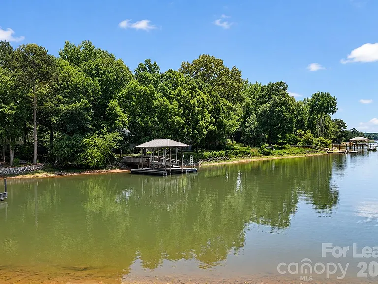 185 Riverview Ter — Photo 26