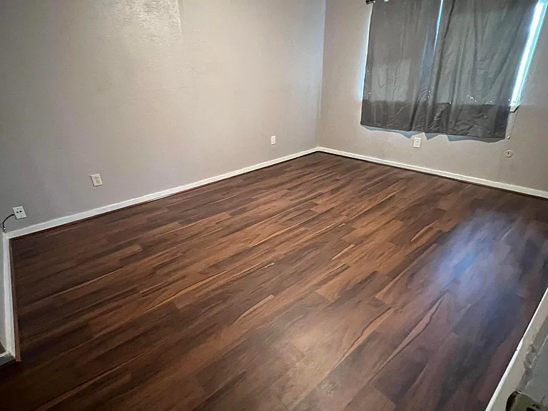 209 Stonecreek Dr — Photo 9