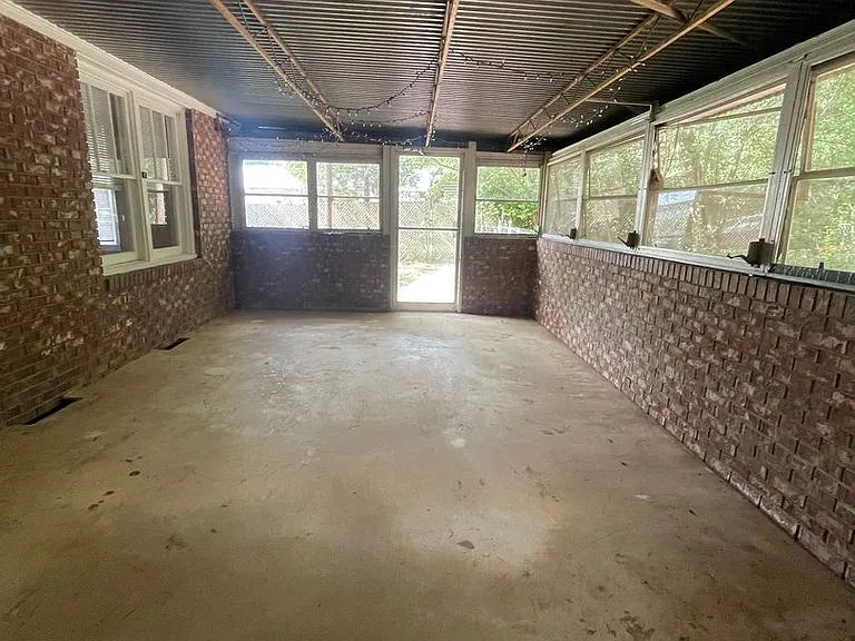 126 Pine Valley Rd — Photo 18