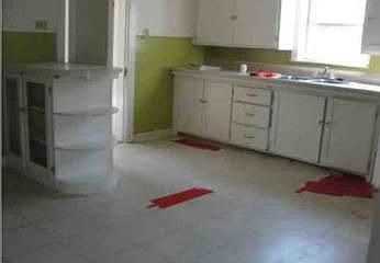 3rd image of 208 Park St W