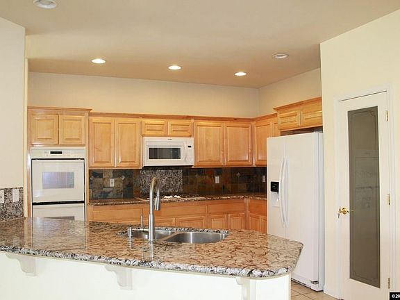 3rd image of 1242 Sierra Vista Dr