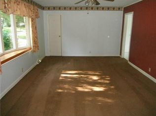 1213 N Clayview Dr, Liberty, MO 64068