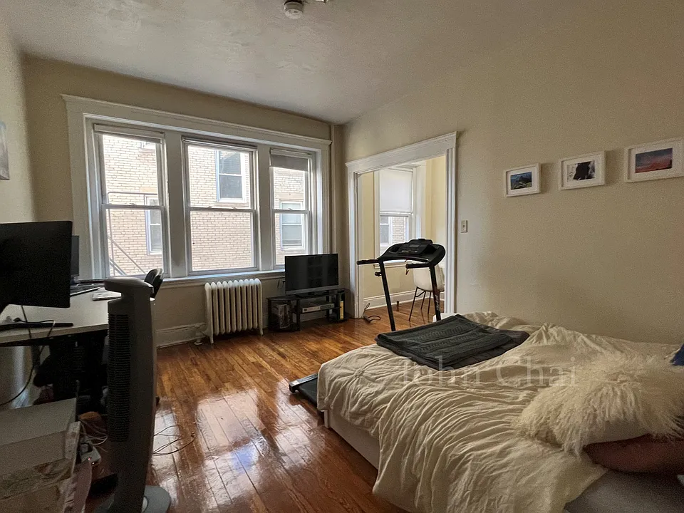 225 Kelton St #3