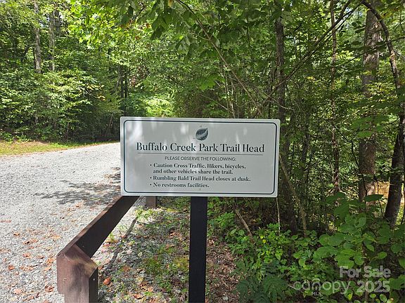 5th image of 167 & 170 Deerfield Dr