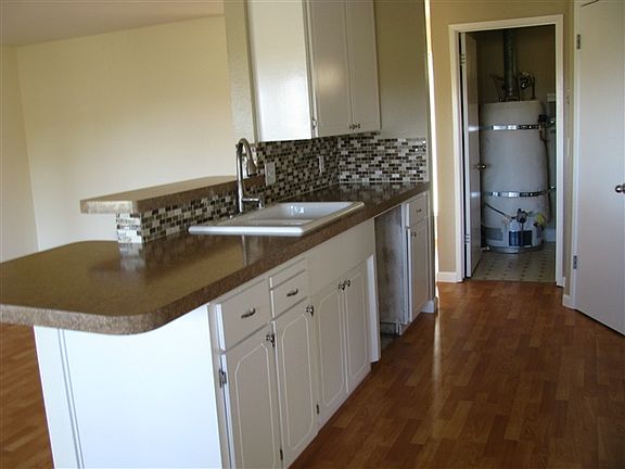 3rd image of 860 Malaga Dr