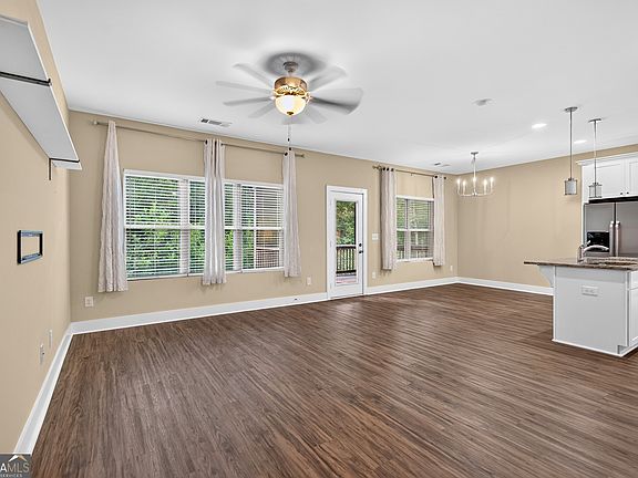 5th image of 3905 Sea Ct