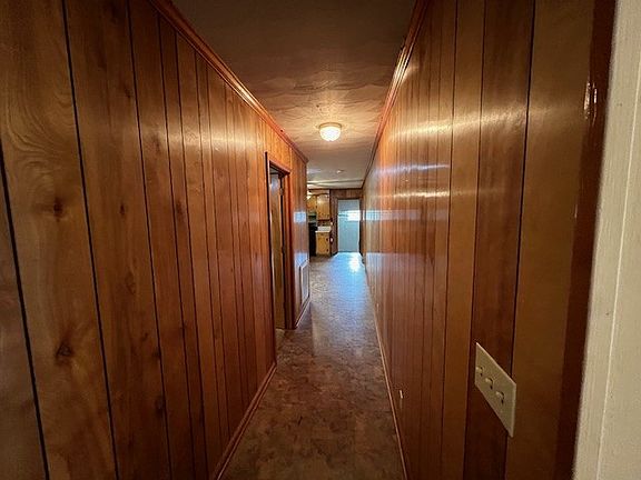 5th image of 811 Kingwood Dr