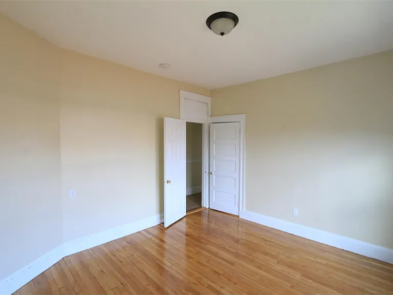 57 Bishop Allen Dr #2F — Photo 9