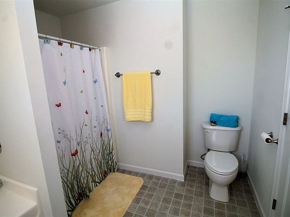 5th image of 117 Chicoma Dr
