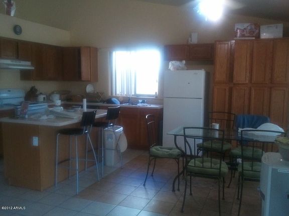 2nd image of 9021 W Vernon Ave