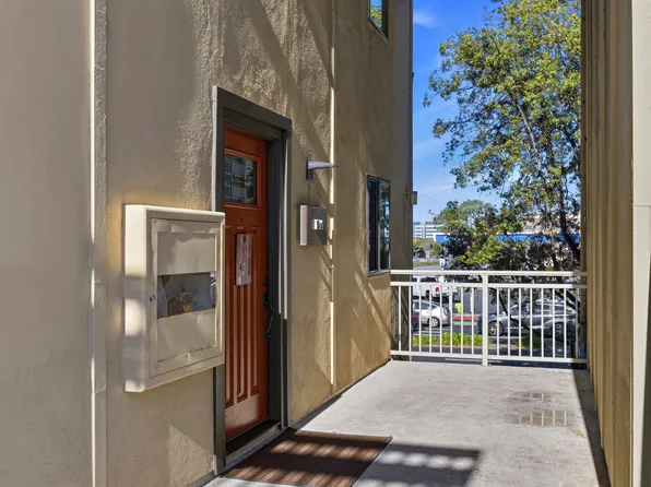 1214 Admiralty Ln #1214, San Mateo, CA 94404