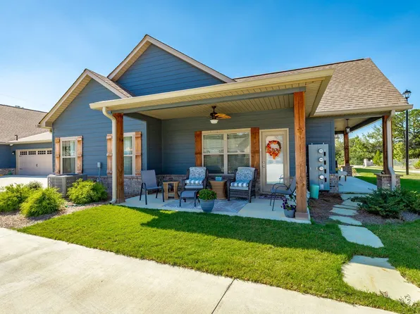 46 Maddox Ln, Chatsworth, GA 30705