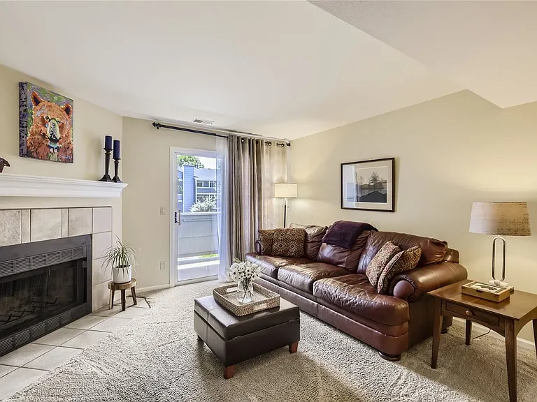 4670 White Rock Cir #4 — Photo 7