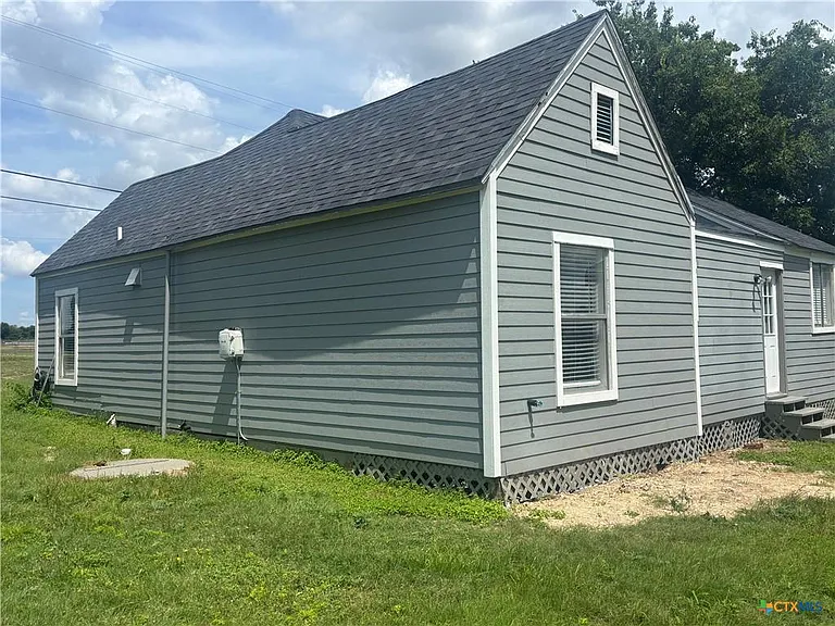 1333 Main St — Photo 11