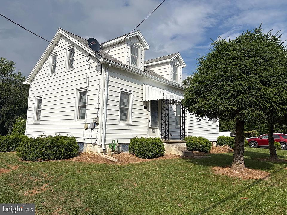 1st image of 660 Black Rock Rd