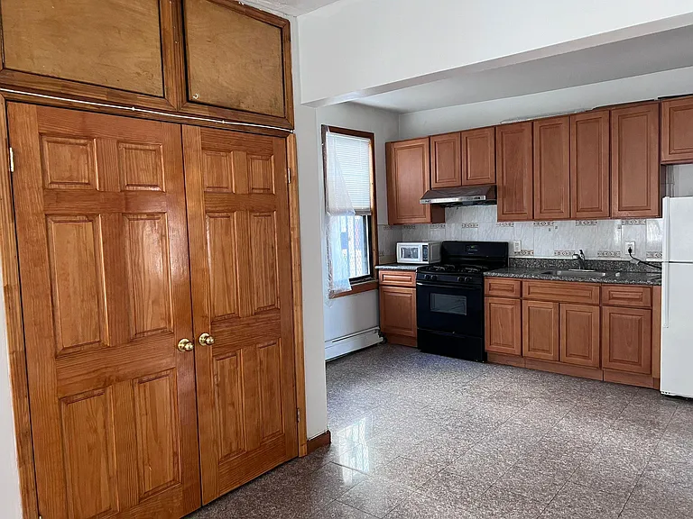 147 Elmora Ave #2A — Photo 10