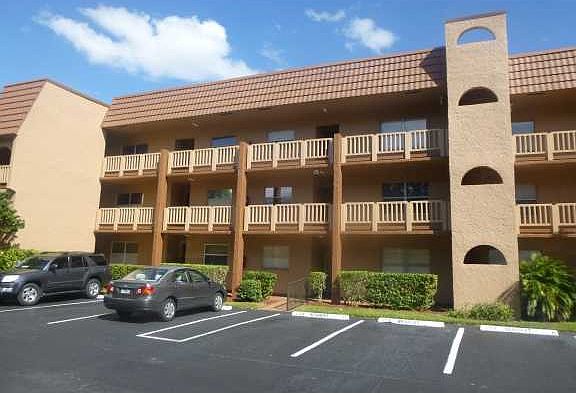 2nd image of 9801 Sunrise Lakes Blvd APT 309