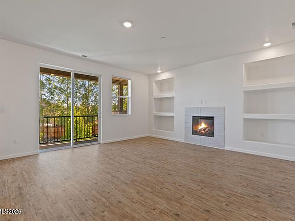 4th image of 588 Costa Azul Dr