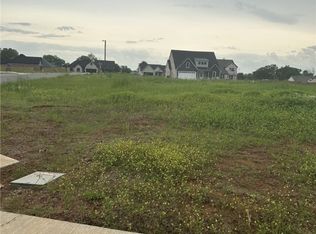 69 Waggoner Ln, Barling, AR 72923