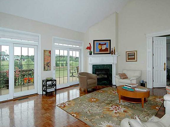 4th image of 3121 Annandale Dr