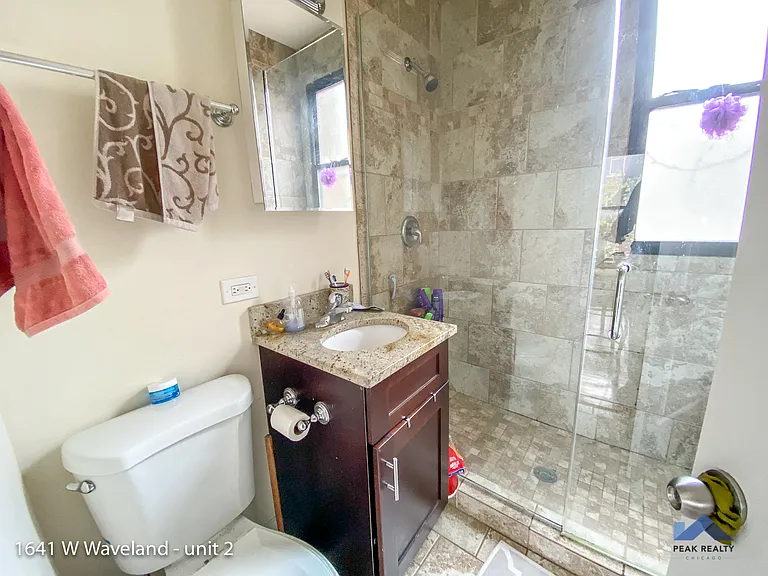 1641 W Waveland Ave — Photo 6