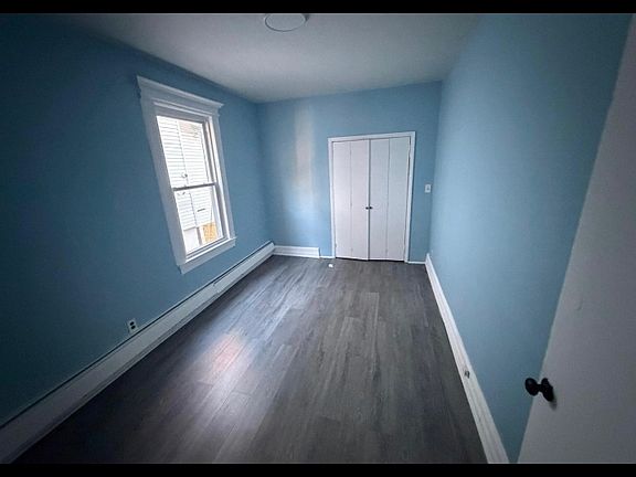4th image of 106 N Munn Ave #3L