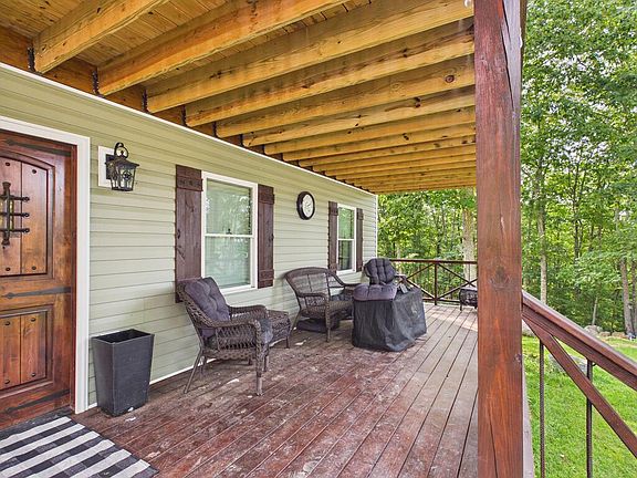 5th image of 3204 Bent Mountain Rd