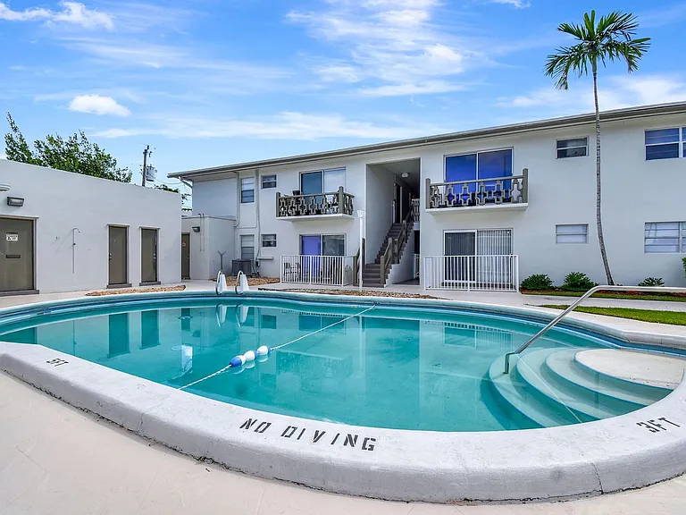 Eden House - 3601 Van Buren St Hollywood, FL 33021 — Photo 17