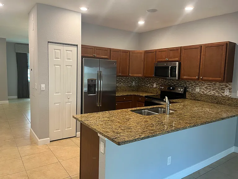 4328 Braxton Ave — Photo 7