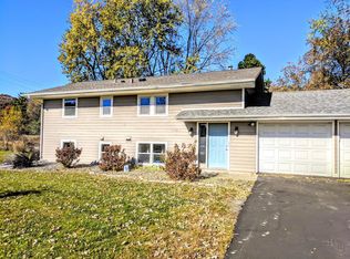 17820 25th Ave N, Plymouth, MN 55447