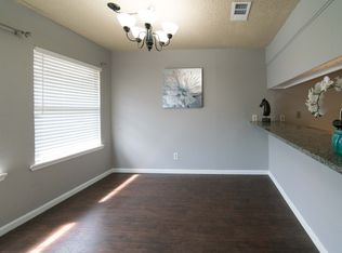 208 Wilshire Dr APT B, Euless, TX 76040