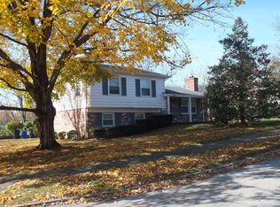 1028 Castleton Way, Lexington, KY 40517