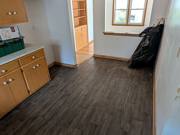3rd image of 5875 N 35th St #1