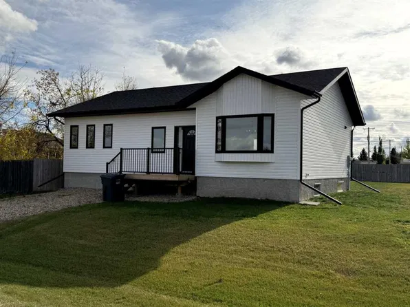 4505 N 53rd Ave, Mannville, AB T0B 2W0