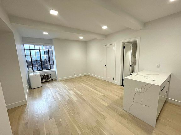 5th image of 5 Tudor City Pl APT 2028