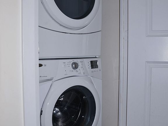 5th image of 1 Old Mill Dr #124