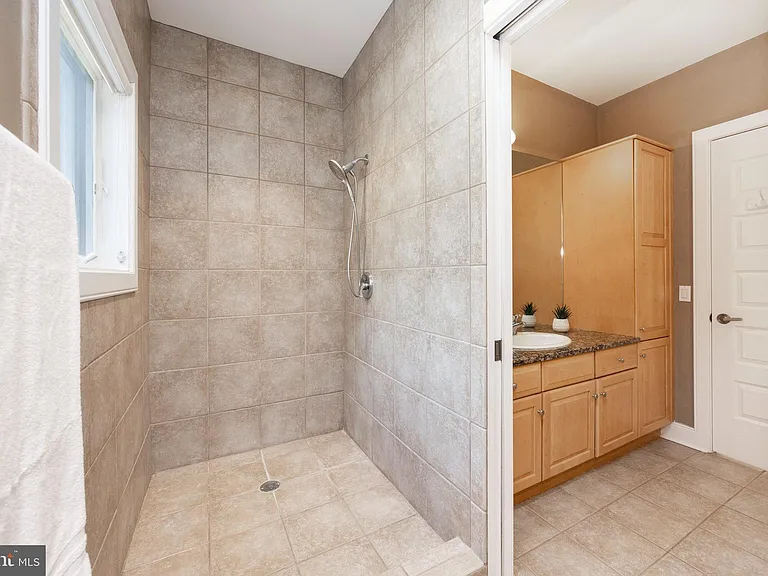 115 Bullock Rd — Photo 31