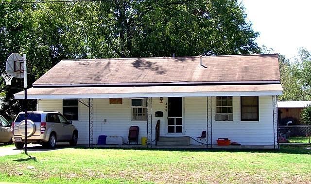 2nd image of 436 E Austin St