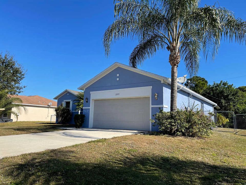 2nd image of 2193 SW Cameo Blvd