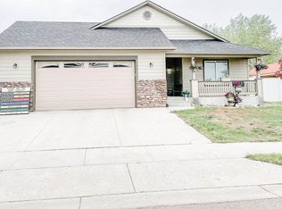 2322 19th Ave W, Williston, ND 58801