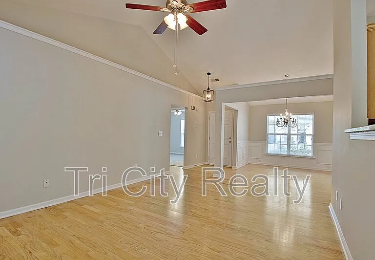 341 Hunterian Pl — Photo 16