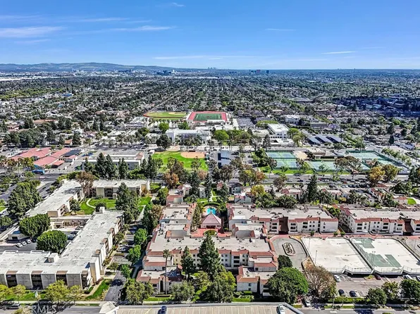 600 W 3rd St APT B216, Santa Ana, CA 92701