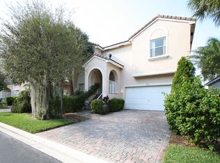 7511 NW 23rd St, Pembroke Pines, FL 33024