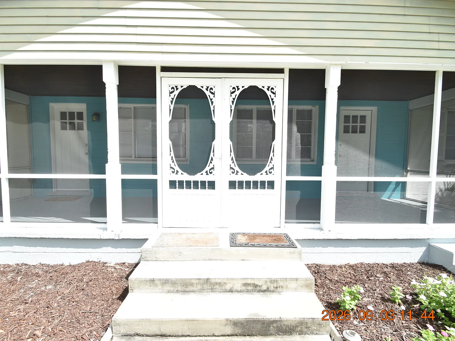 2 bed, $2,070 — Photo 2