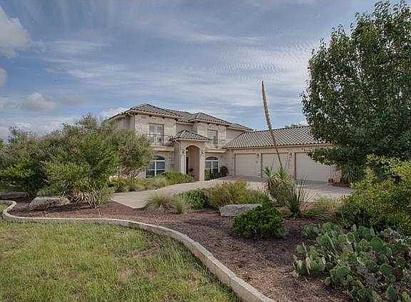 2nd image of 250 Lone Spur Ln